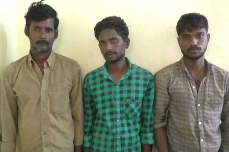 ஓய்வுபெற்ற உயர்நீதிமன்ற நீதிபதி வீட்டில் மின் மோட்டார் திருடிய 3 பேர் வாகன சோதனையில் சிக்கினார்!
