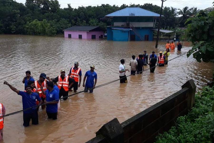கேரளாவில் வெள்ளம் மற்றும் நிலச்சரிவு: பலி எண்ணிக்கை 72 ஆக உயர்வு; 58 பேர் காணவில்லை!