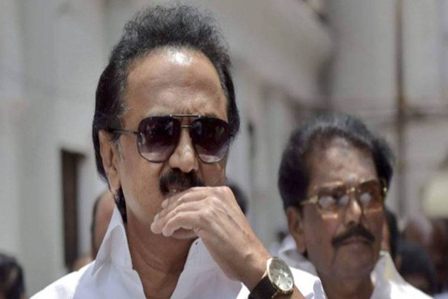 மு.க.ஸ்டாலின் மீது முதலமைச்சர் தொடர்ந்த அவதூறு வழக்கின் விசாரணைக்கு சென்னை உயர்நீதிமன்றம் தடை!