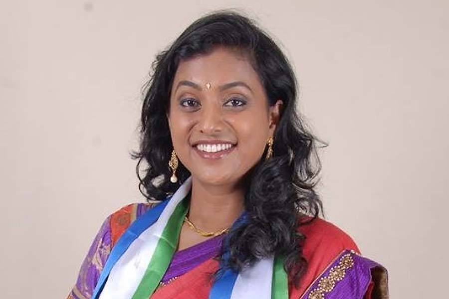 நான்கு ரூபாய்க்கு உணவு: நடமாடும் உணவகத்தை துவக்கி வைத்தார் எம்.எல்.ஏ ரோஜா 