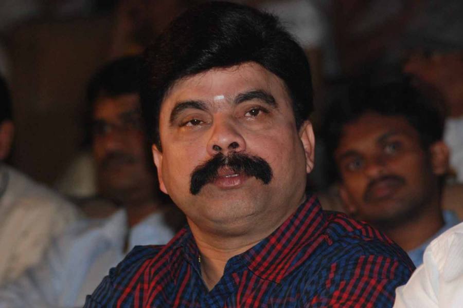 நடிகர் பவர்ஸ்டார் சீனிவாசனை கடத்திய கும்பல் கைது