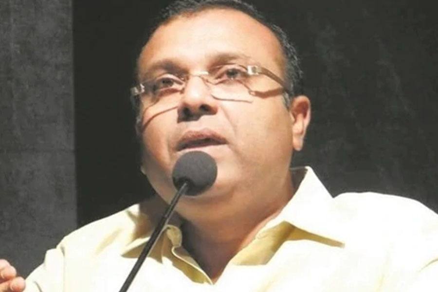 ராகுல் காந்தியை எதிர்த்து வயநாடு தொகுதியில், போட்டியிட்ட துஷார் வெள்ளப்பள்ளி, ஐக்கிய அரபு எமிரேட்சில் கைது!