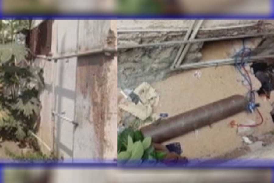 வங்கியின் சுவரில் துளையிட்டு பல கோடி ரூபாய் மதிப்புள்ள பணம், நகைகள் கொள்ளை!