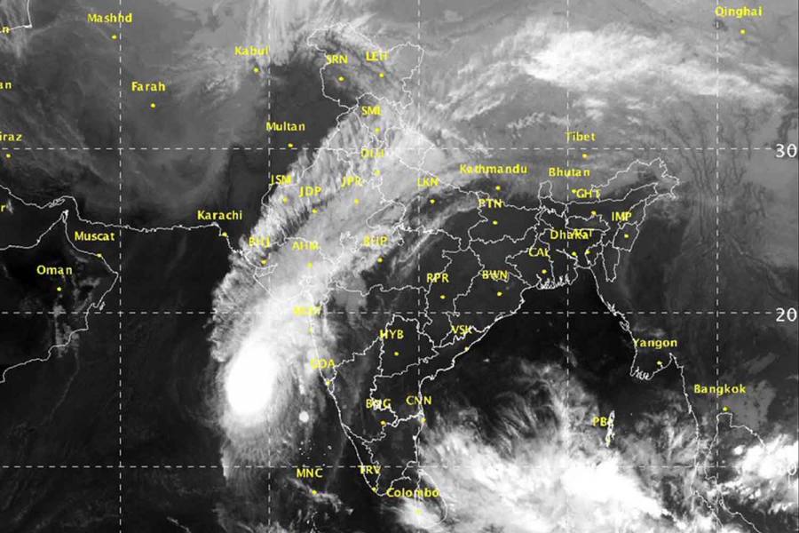 வங்கக்கடலில் 48 மணி நேரத்தில் புயல் சின்னம் உருவாகிறது