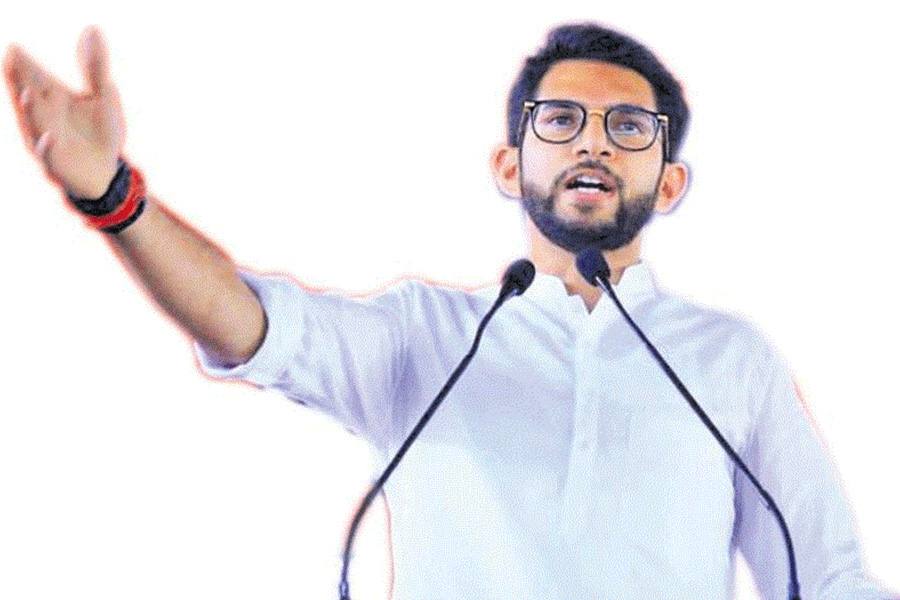 மராட்டியத்தில் 21-ந் தேதி தேர்தல்: ஆதிக்கம் செலுத்துவாரா, ஆதித்ய தாக்கரே?