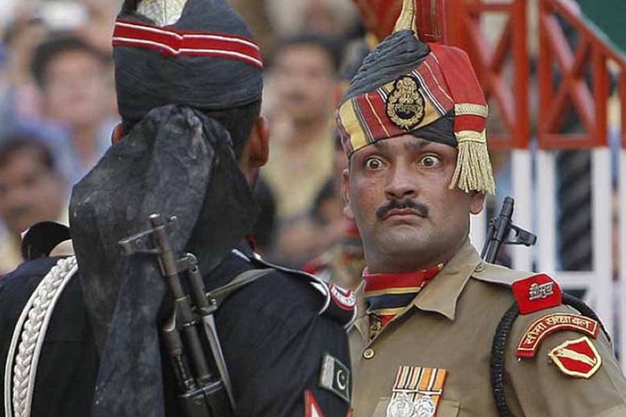 காஷ்மீர் விவகாரத்தில் தலையிடும்படி பாகிஸ்தான் விடுத்த கோரிக்கையை ஐ.நா.சபை நிராகரித்துவிட்டது.