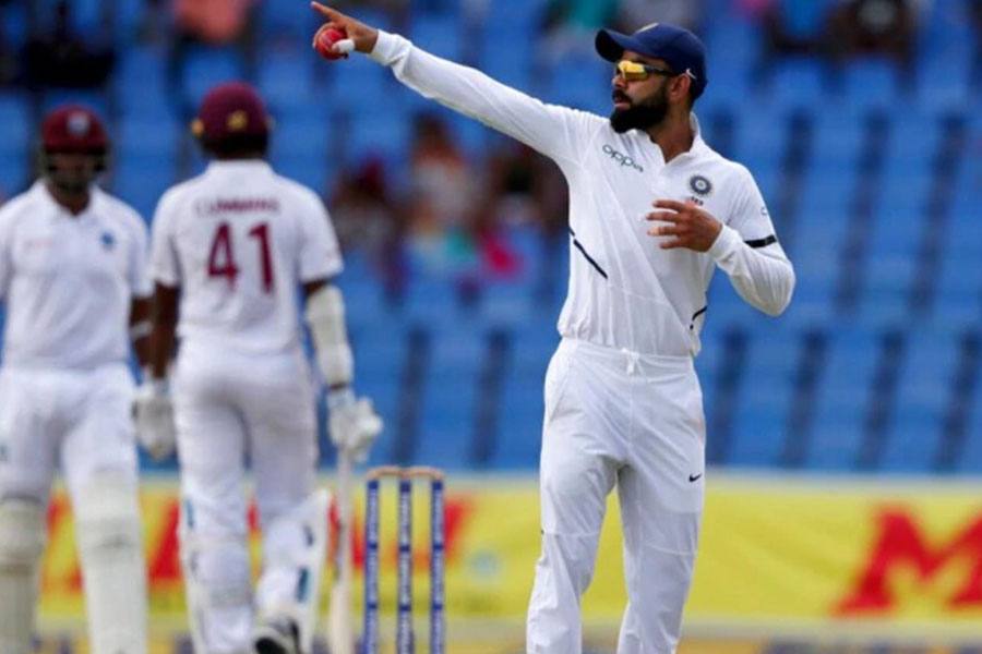 வெஸ்ட் இண்டீஸ் அணிக்கு எதிரான முதலாவது டெஸ்ட் கிரிக்கெட் போட்டியில், இந்திய அணி 318 ரன்கள் வித்தியாசத்தில் வெற்றி!