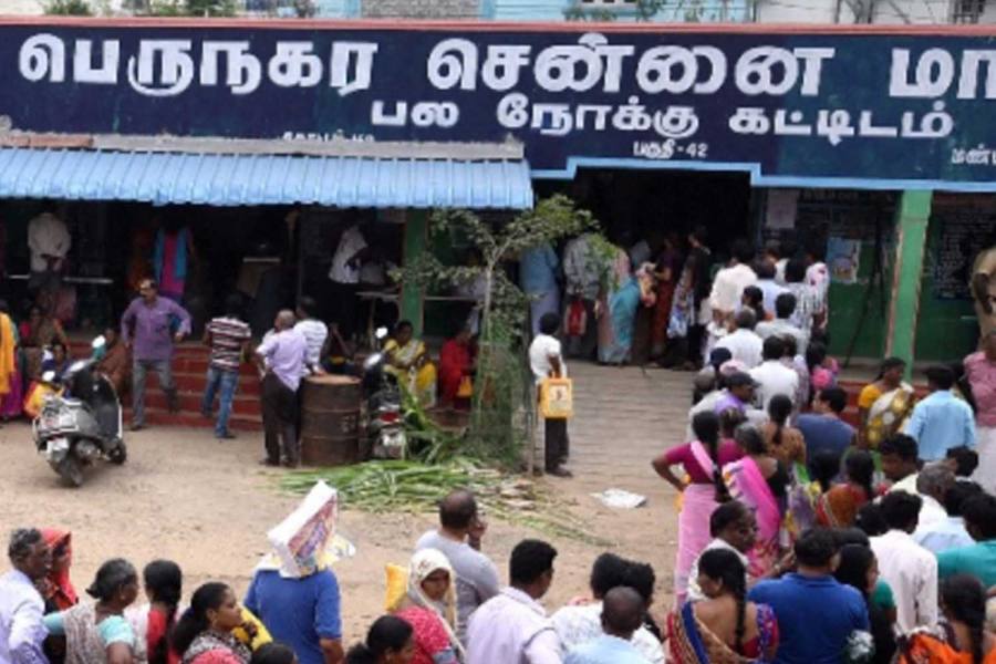 வறுமைக்கோட்டுக்கு மேல் உள்ளவர்களுக்கு பொங்கல் பரிசாக ரூ.1000 வழங்க உயர் நீதிமன்றம் தடை!