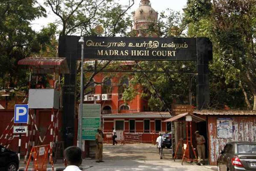 திருமணமாகாத மேஜர் பெண்கள், தந்தையிடம் ஜீவனாம்சம் பெறலாம்!