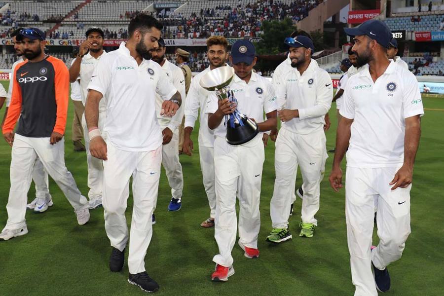 வெஸ்ட் இண்டீஸ் அணியை  2–வது டெஸ்டிலும் இந்தியா அபார வெற்றி  
