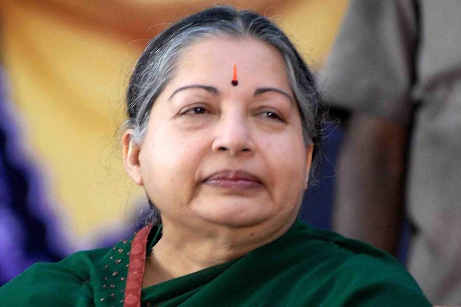முன்னாள் முதல்வர் ஜெயலலிதாவின் நினைவு தினம் அனுசரிப்பு