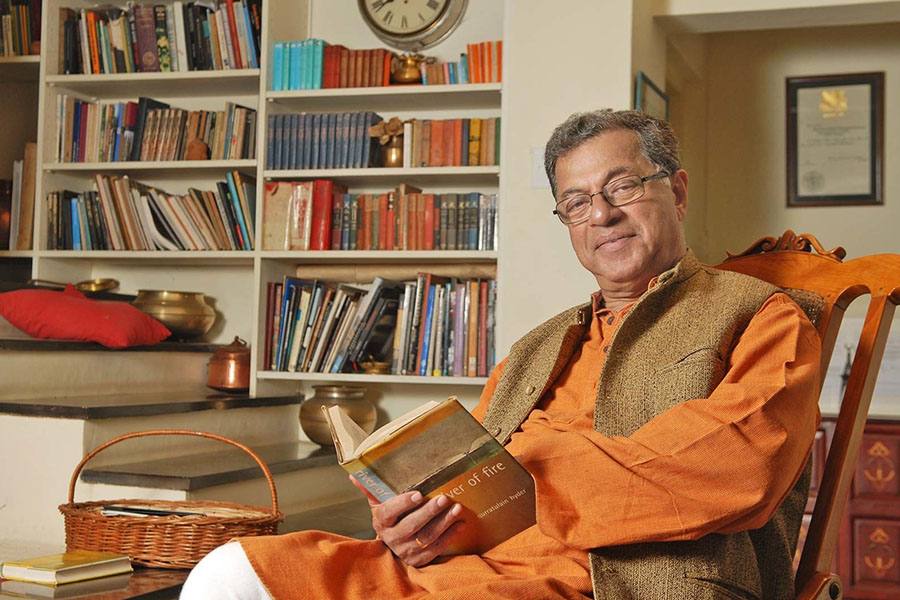 பிரபல நடிகரும், எழுத்தாளர் மற்றும் இயக்குனரான கிரிஷ் கர்னாட் இன்று காலையில் பெங்களூரில் காலமானார்!