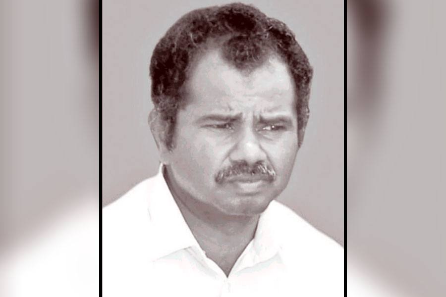 பிளஸ்-2 மாணவியை கர்ப்பமாக்கிய பள்ளி உதவி தலைமை ஆசிரியர் சிக்கினார்!