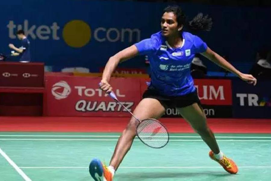 இந்தோனேஷிய ஓபன் பேட்மிண்டன் இறுதி போட்டியில் பி.வி.சிந்து தோல்வி!